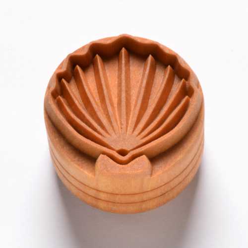 MKM Scallop Shell Stamp